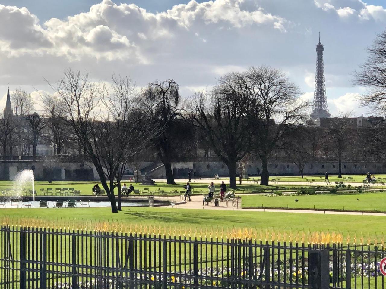 Arc De Triomphe - Foch Palace Párizs Kültér fotó