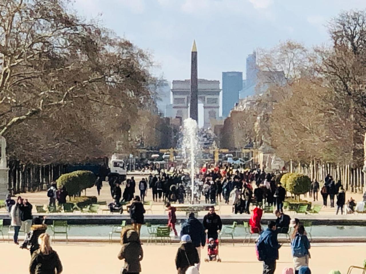 Arc De Triomphe - Foch Palace Párizs Kültér fotó